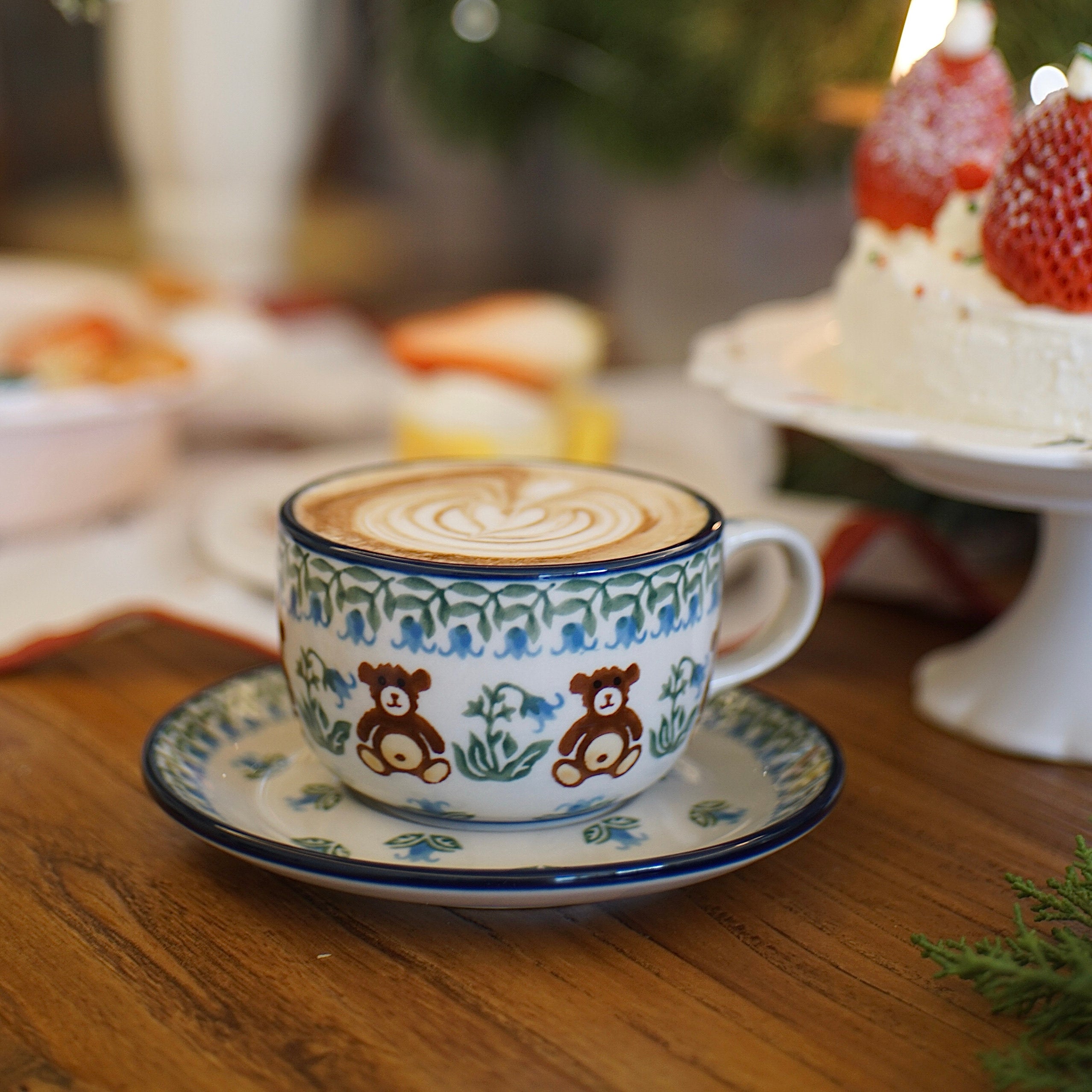 M029 Lily of the Valley Bear Mug Set – 7.8oz / 230ml