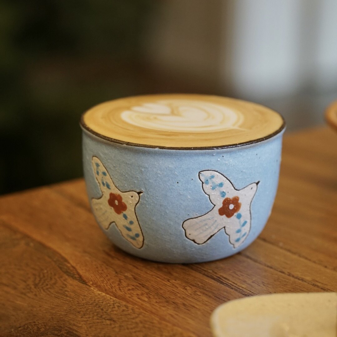 M057 Powder Blue Sparrow Mug – 9.5oz / 280ml