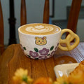 M078 Pretzel Bear Blossom Mug – 9.5oz / 280ml