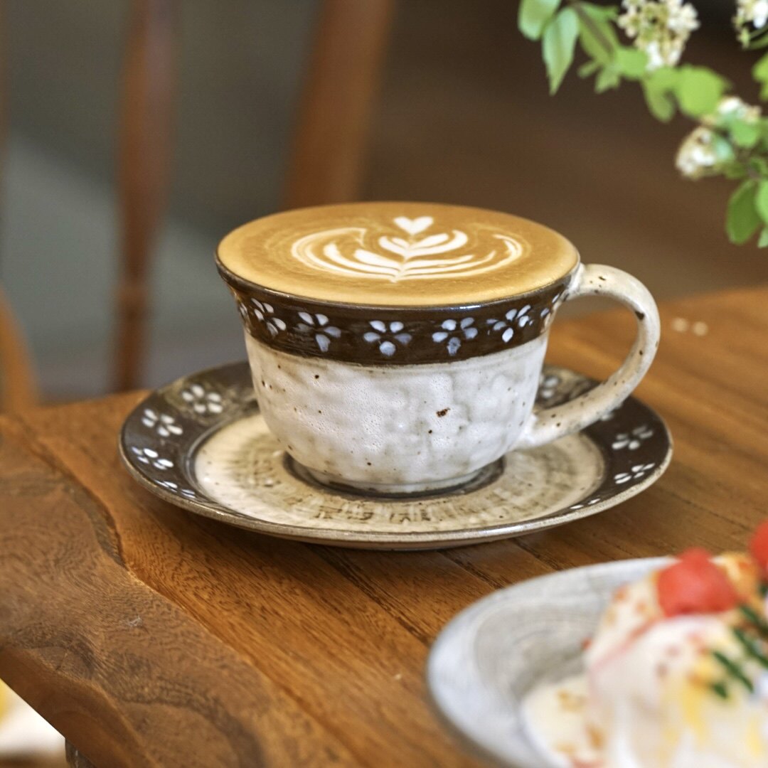 M060 Rustic Blossom Heirloom Mug Set – 8.5oz / 250ml