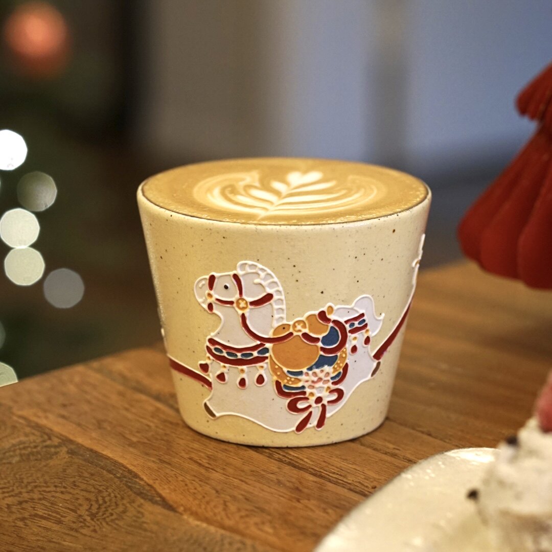M013 Dunhuang Carousel Horse Mug – 8.8oz / 260ml