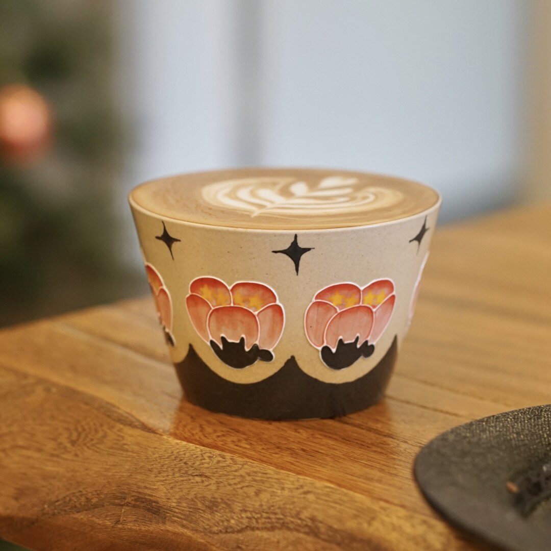 M075 Ember Blossom Mug – 9.5oz / 280ml