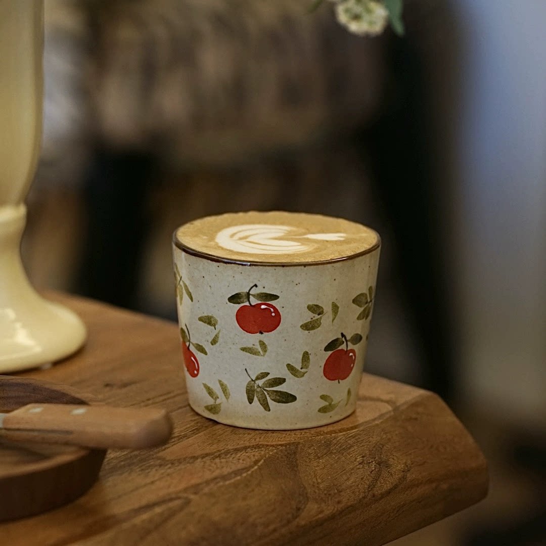 M001 Strawberry Blossom  Mug – 7.8oz / 230ml