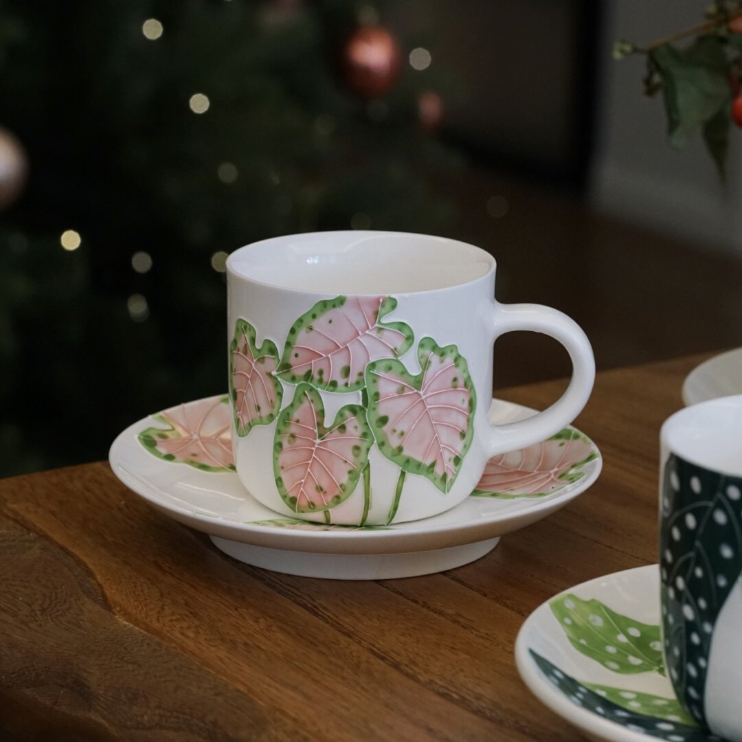 M023 Pink Caladium Mug Set – 9.5oz / 280ml